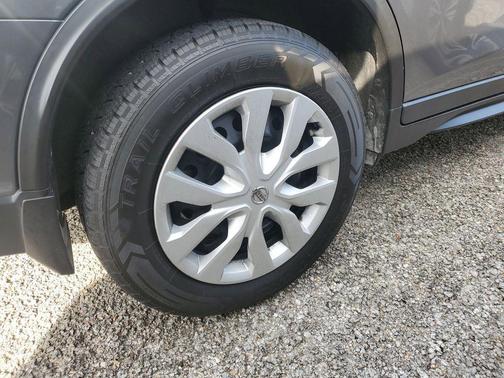 Gun Metallic 2020 Nissan Rogue S