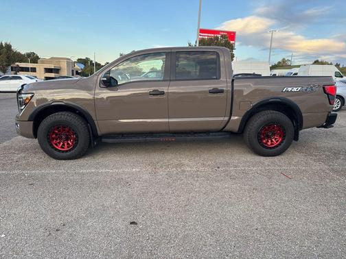 2021 Nissan Titan PRO-4X