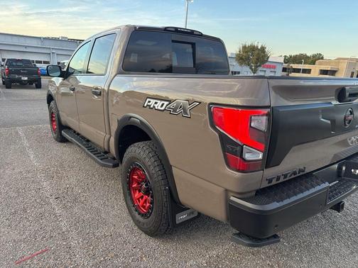 2021 Nissan Titan PRO-4X