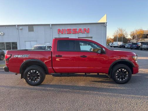 2024 Nissan Titan PRO-4X