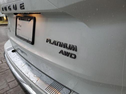 2024 Nissan Rogue Platinum
