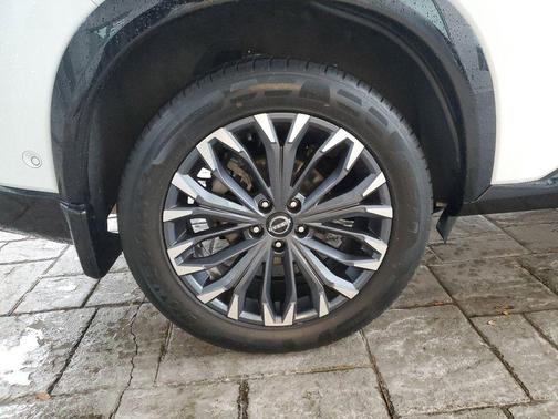 2024 Nissan Rogue Platinum