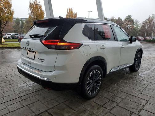 2024 Nissan Rogue Platinum
