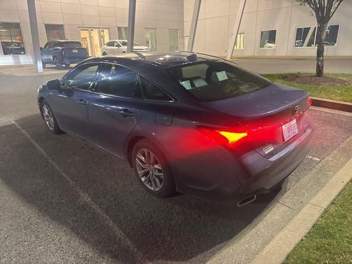 2021 Toyota Avalon XLE