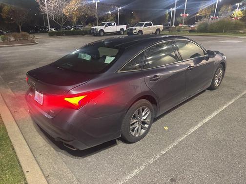 2021 Toyota Avalon XLE