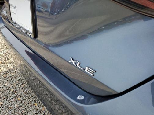 2021 Toyota Avalon XLE