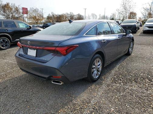 2021 Toyota Avalon XLE