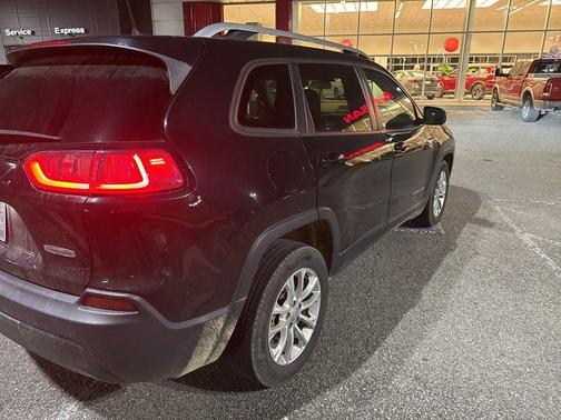2020 Jeep Cherokee Latitude