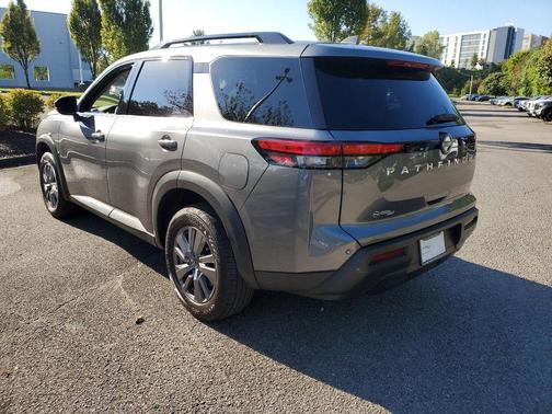 2025 Nissan Pathfinder SV FWD