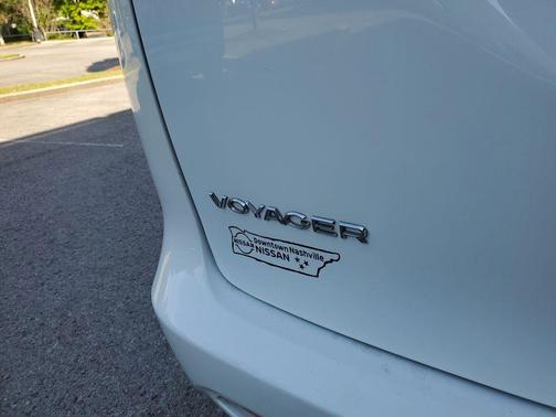 Bright White Clearcoat 2023 Chrysler Voyager LX