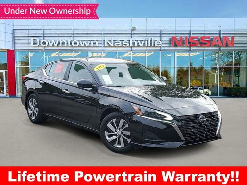 Super Black 2023 Nissan Altima S FWD