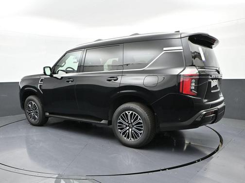2025 Nissan Armada Platinum 2WD