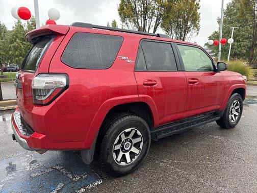 2024 Toyota 4Runner TRD Off Road