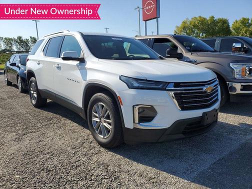 2022 Chevrolet Traverse LT Cloth