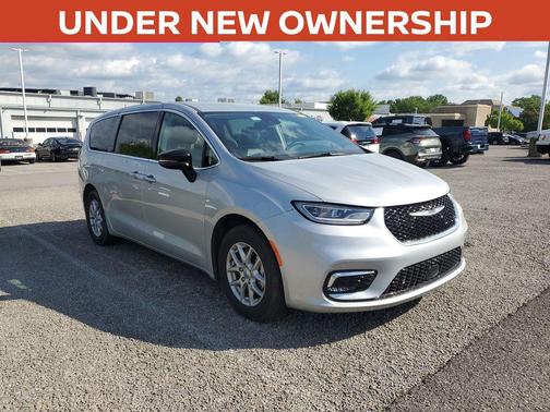 Silver Mist Clearcoat 2024 Chrysler Pacifica Touring L