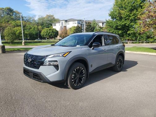 Dark 2027 Nissan Rogue