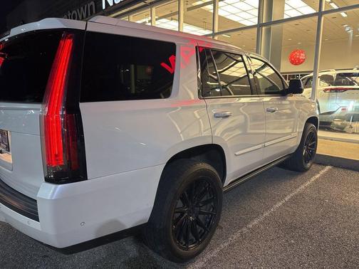 2019 Cadillac Escalade Premium Luxury