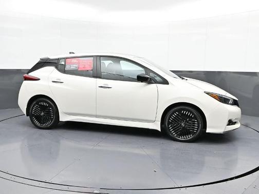2024 Nissan Leaf SV PLUS