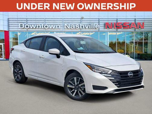 Aspen White 2025 Nissan Versa 1.6 SV