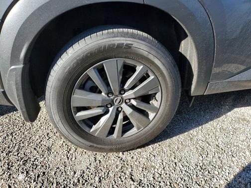 2023 Nissan Pathfinder SV 4WD