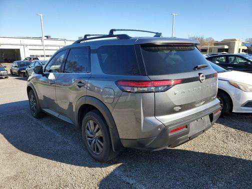 2023 Nissan Pathfinder SV 4WD