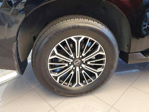 2025 Nissan Armada Platinum 4WD