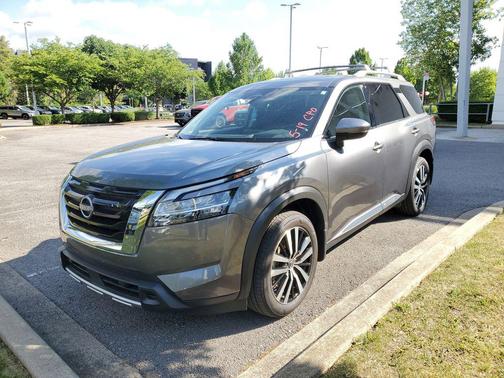 Gun Metallic 2023 Nissan Pathfinder Platinum 4WD