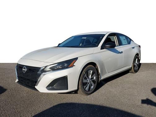 2025 Nissan Altima S FWD