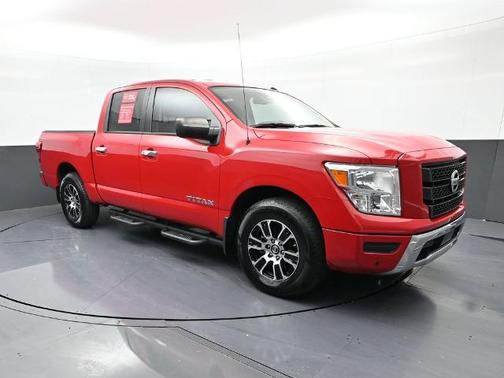 2021 Nissan Titan SV