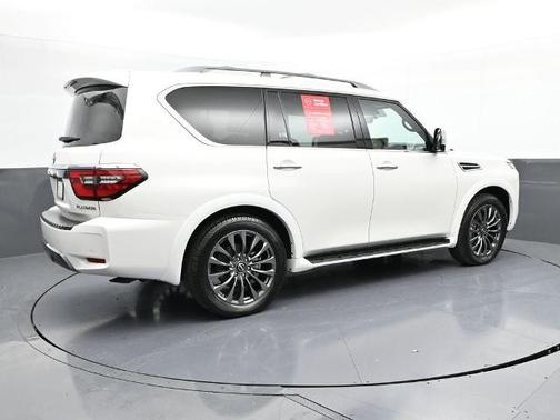 2024 Nissan Armada Platinum