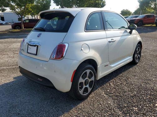 2016 FIAT 500e Battery Electric