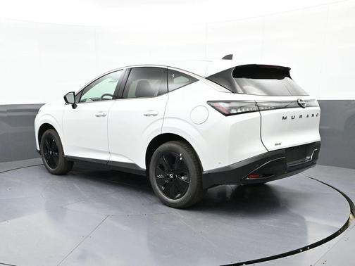 2025 Nissan Murano SV