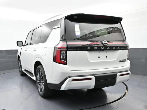 2025 Nissan Armada Platinum Reserve 4WD