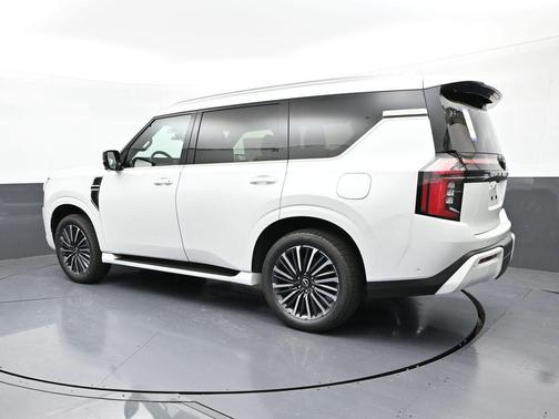 2025 Nissan Armada Platinum Reserve 4WD