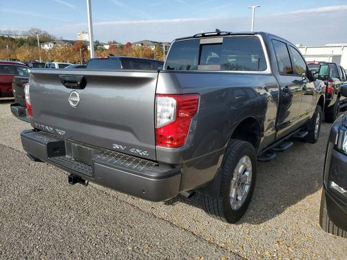 2024 Nissan Titan XD SV