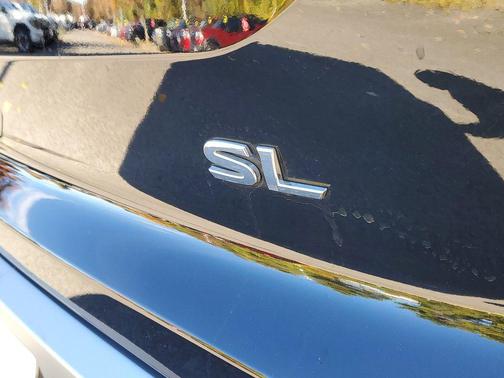 2024 Nissan Pathfinder SL FWD