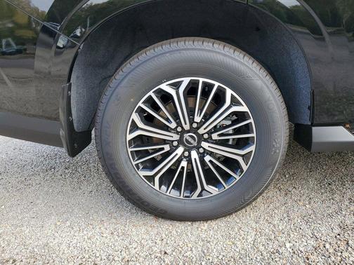 2025 Nissan Armada Platinum 2WD