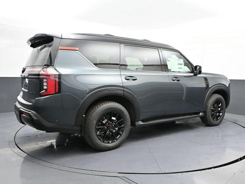2025 Nissan Armada PRO-4X 4WD