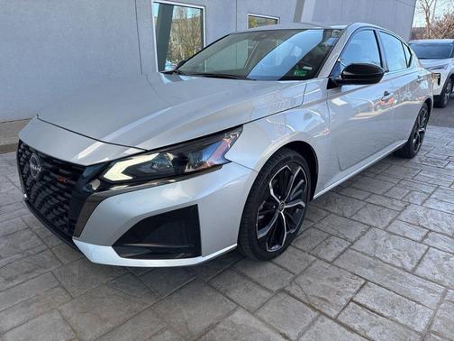 2024 Nissan Altima SR FWD