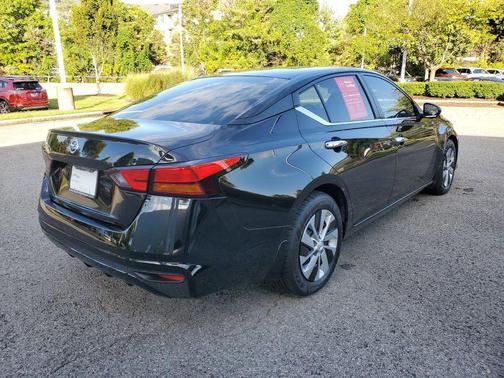 2022 Nissan Altima S FWD
