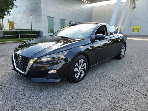 2022 Nissan Altima S FWD