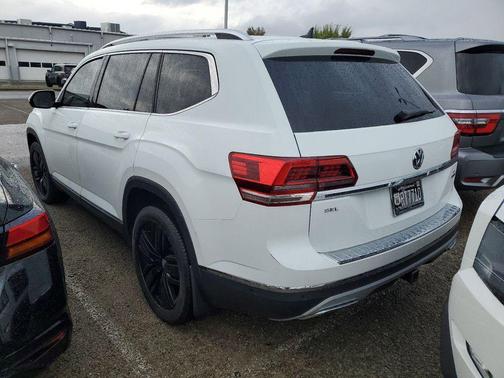 2018 Volkswagen Atlas 3.6L SEL Premium