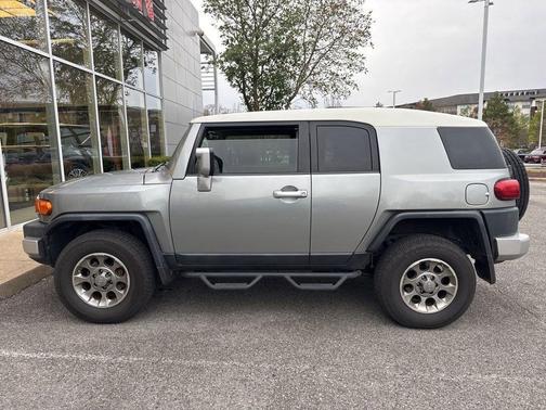 2012 Toyota FJ Cruiser Base