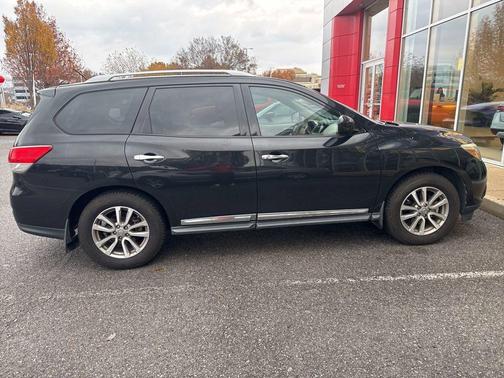 2015 Nissan Pathfinder SL