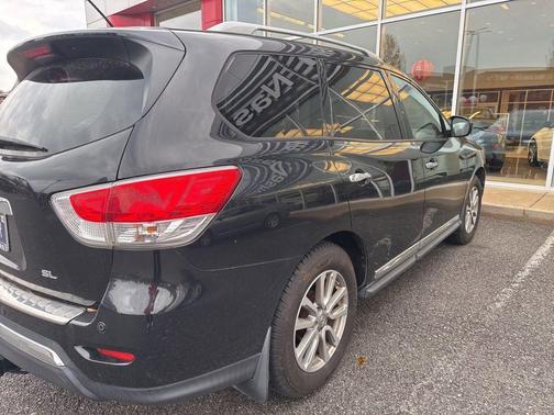 2015 Nissan Pathfinder SL