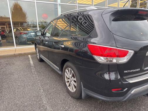 2015 Nissan Pathfinder SL