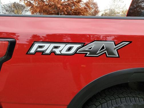 2024 Nissan Titan PRO-4X