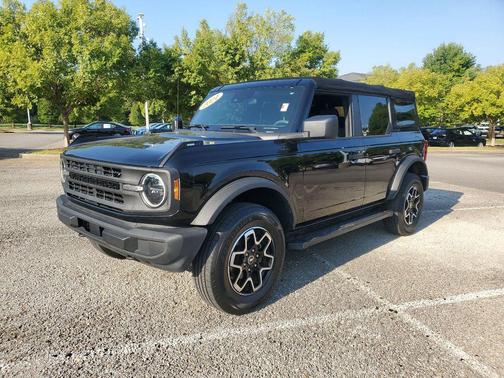2021 Ford Bronco Base