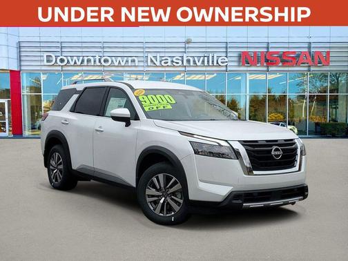 2025 Nissan Pathfinder SL FWD