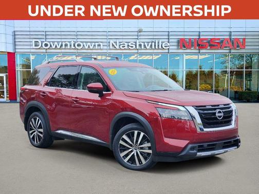 2025 Nissan Pathfinder Platinum FWD